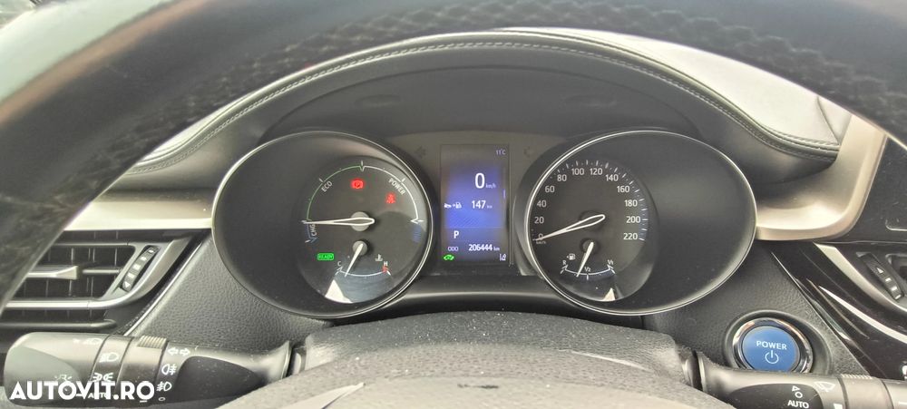 Toyota C-HR - 8