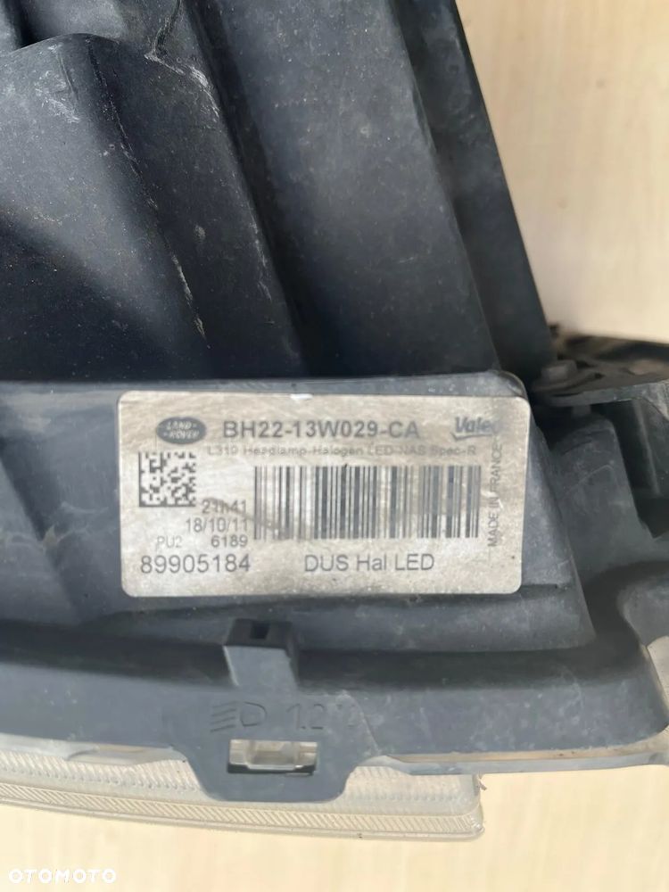 Lampa przednia prawa LHD EU Europa Land Rover Discovery 4 IV - 2
