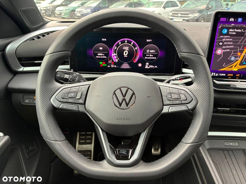Volkswagen T-Roc - 14