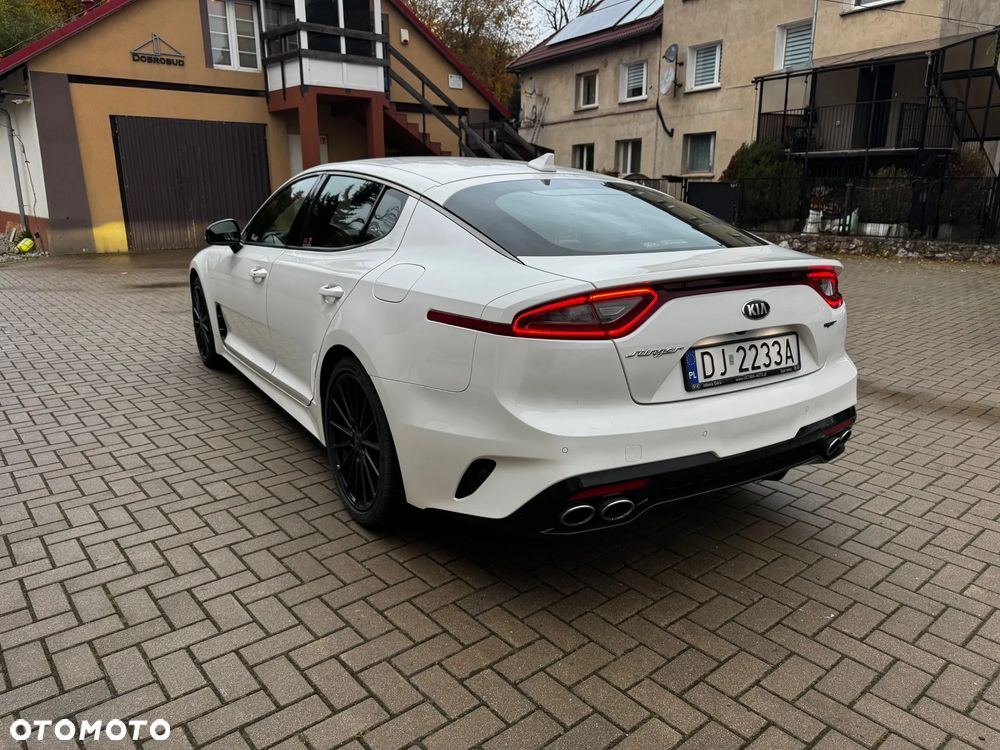 Kia Stinger 3.3 T-GDI V6 GT AWD - 12