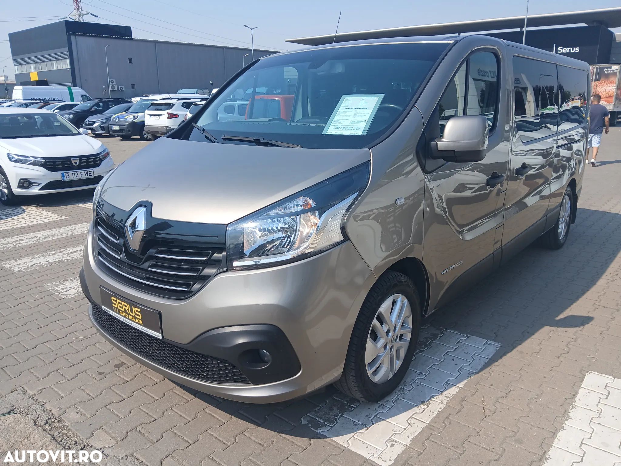 Renault Trafic Combi L2H1 1.6 dCi TT 145 7+1 Expression Plus - 1