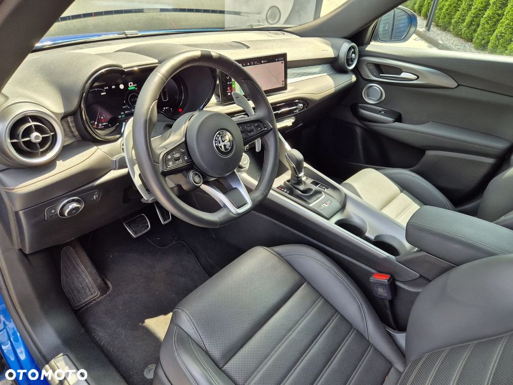 Alfa Romeo Tonale 1.3 VGT Plug-In-Hybrid Q4 Edizione Speciale - 16