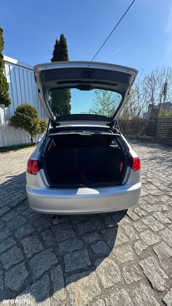 Audi A3 Sportback 2.0 FSI Ambiente Tiptr - 2