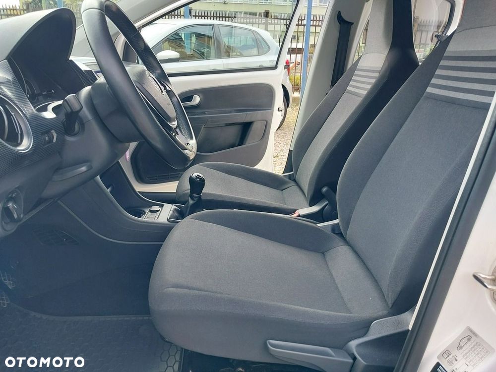 Volkswagen up! - 20