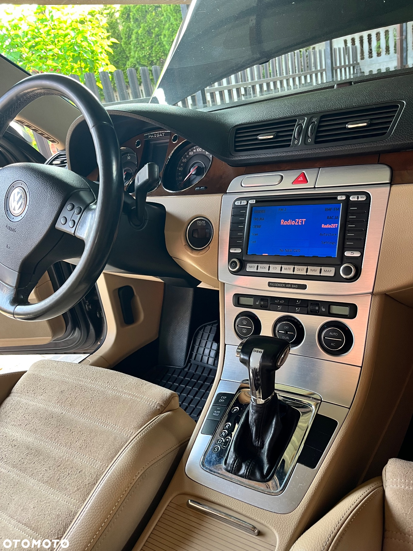 Volkswagen Passat - 11
