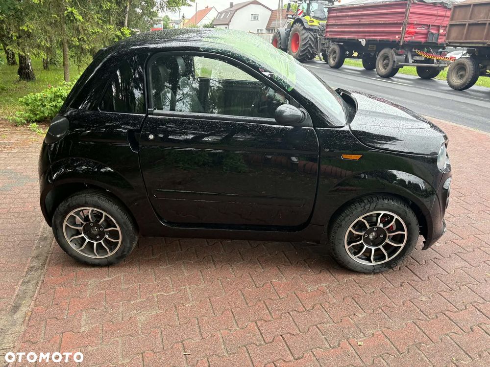 Microcar DUE - 8