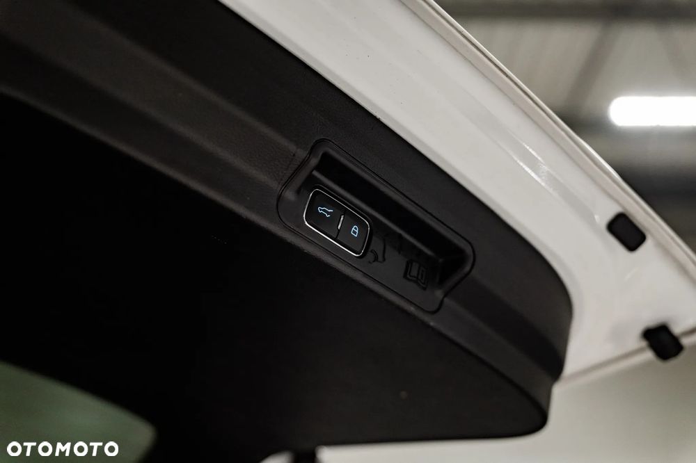 Ford Explorer 3.0 EcoBoost PHEV 4WD ST-Line - 19