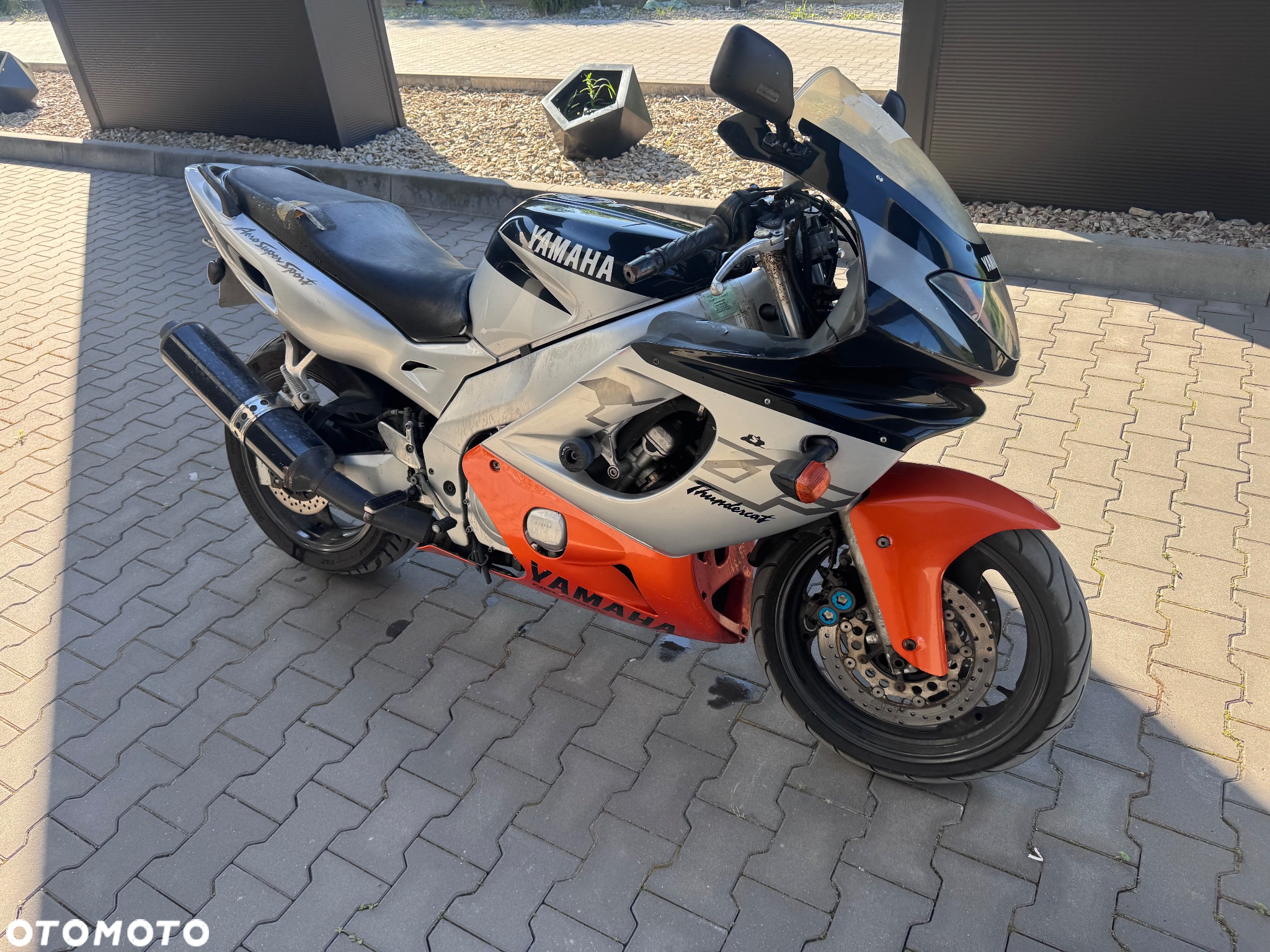 Yamaha R6 - 5