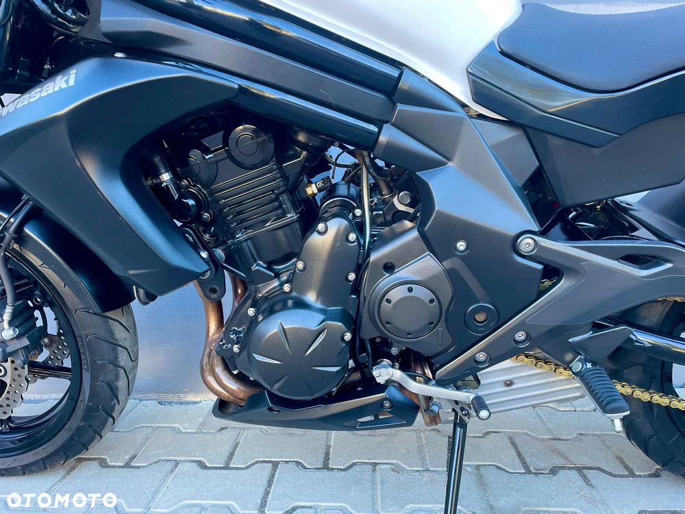 Kawasaki ER - 11