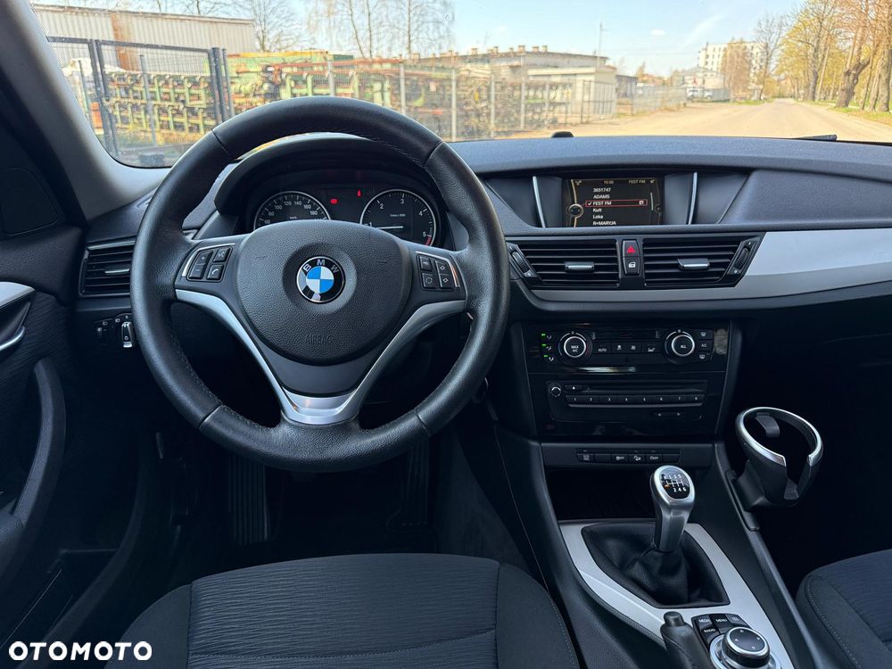BMW X1 xDrive18d xLine - 24