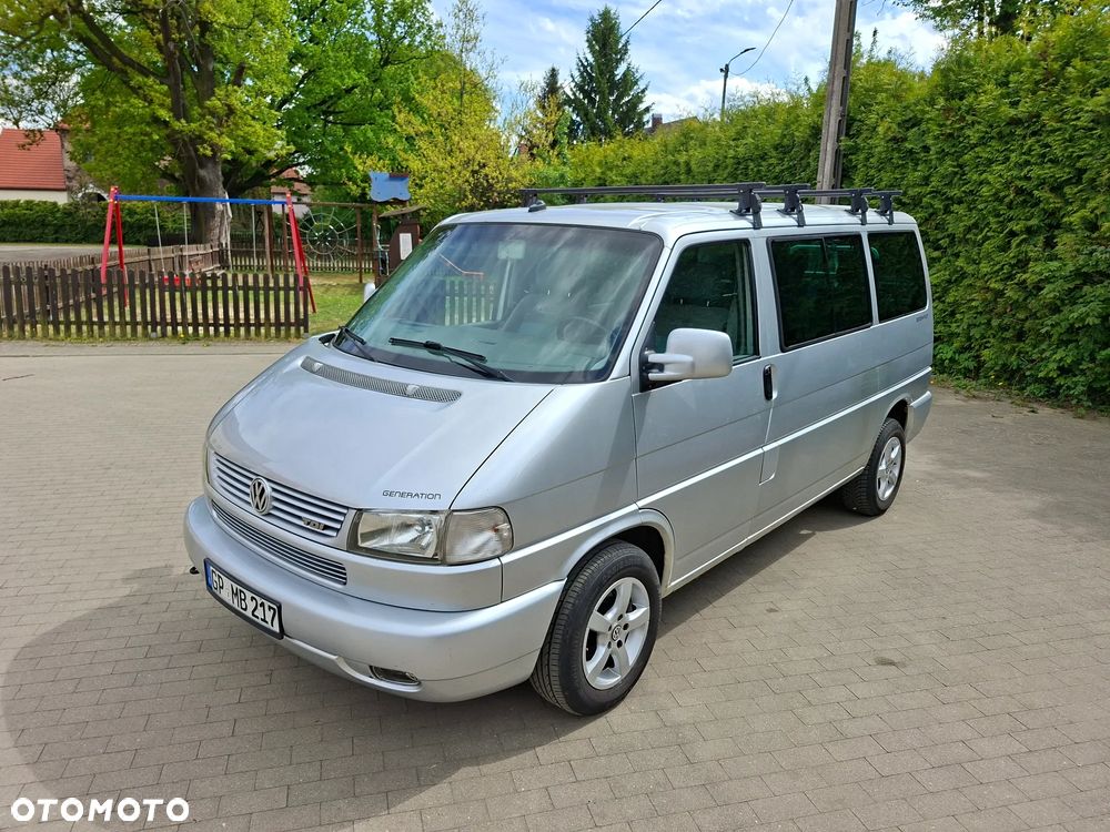 Volkswagen Multivan - 2