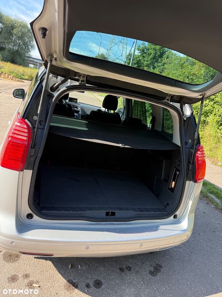 Peugeot 5008 2.0 HDi Allure 7os - 9
