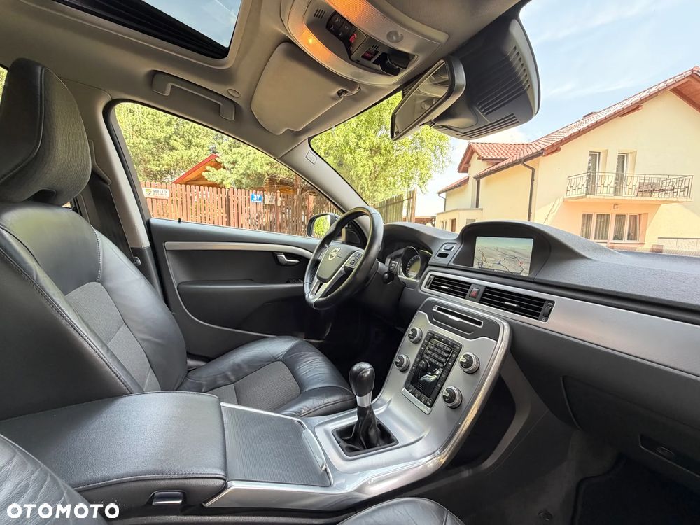Volvo V70 D3 Edition - 28