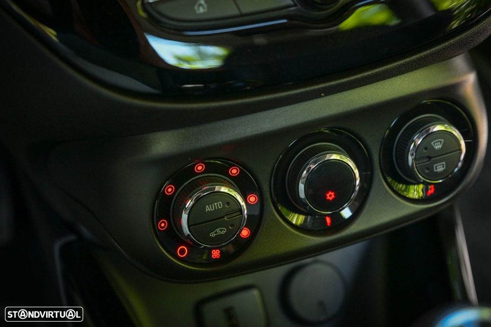 Opel Adam 1.0 T Rocks - 38