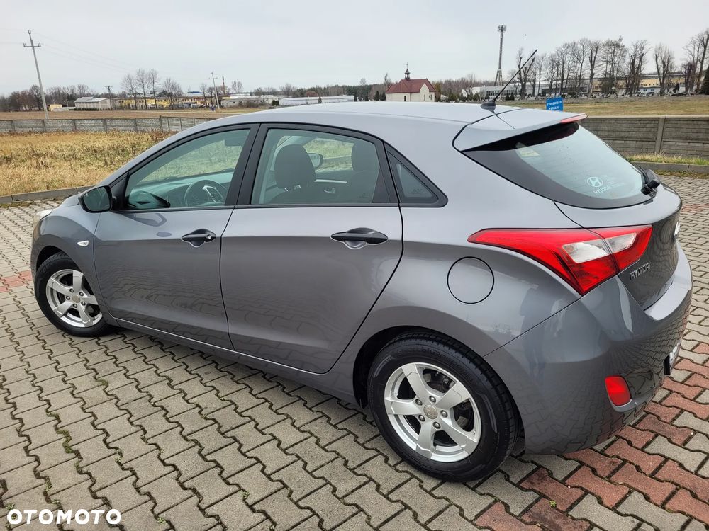 Hyundai i30 1.4 Classic - 9