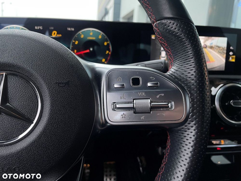 Mercedes-Benz CLA - 11