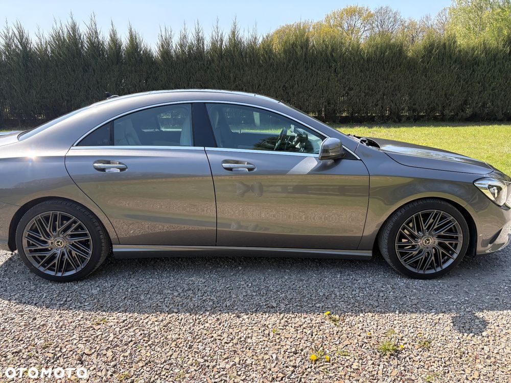 Mercedes-Benz CLA 250 4Matic 7G-DCT - 3