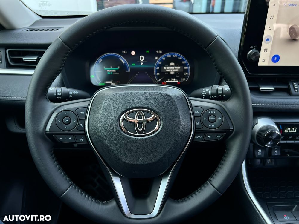 Toyota RAV4 - 10