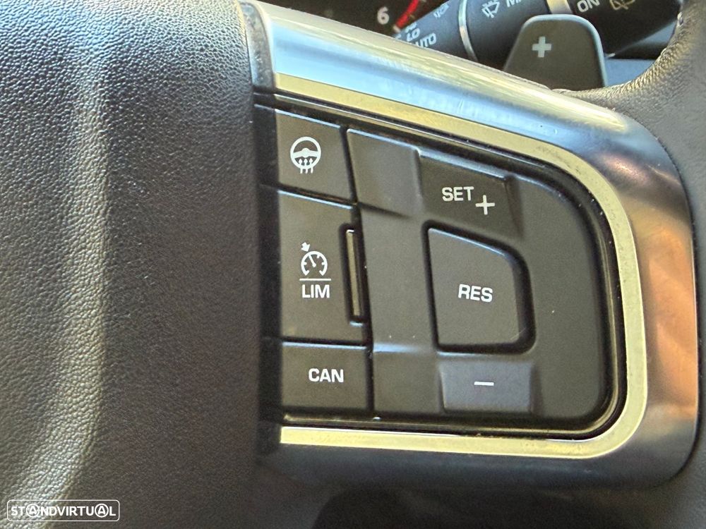 Land Rover Discovery Sport 2.0 D AWD HSE - 30