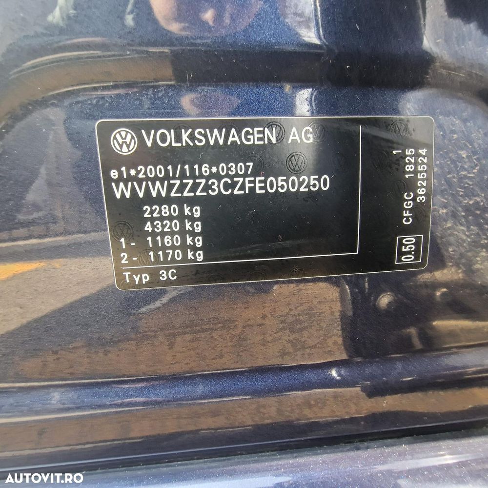 Volkswagen Passat 2.0 TDI 4Motion BlueMotion Technology DSG Highline - 8