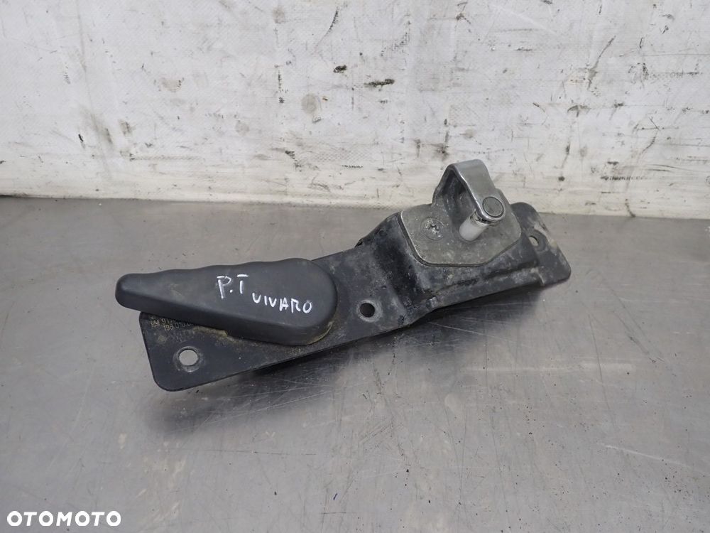 KLAMKA PRAWA TYLNA WEWNĘTRZNA SKRZYDŁA PRAWEGO RENAULT TRAFIC II 1.9 8200006260 - 1