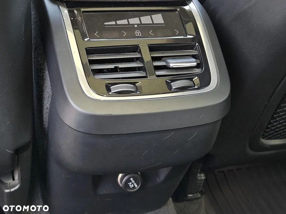 Volvo XC 60 - 25