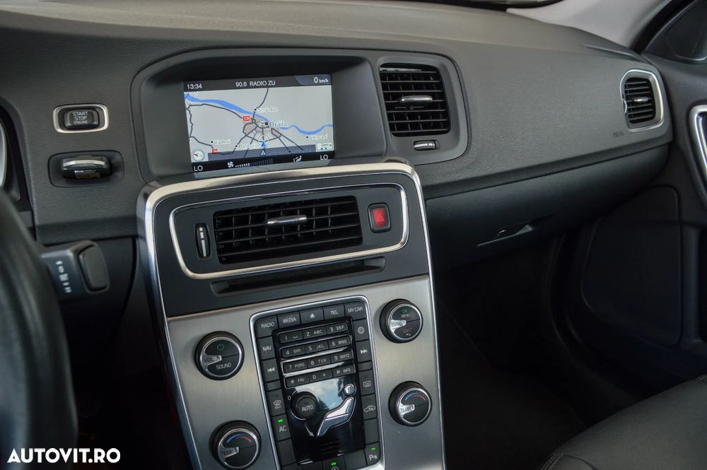 Volvo S60 D3 Geartronic Momentum - 9