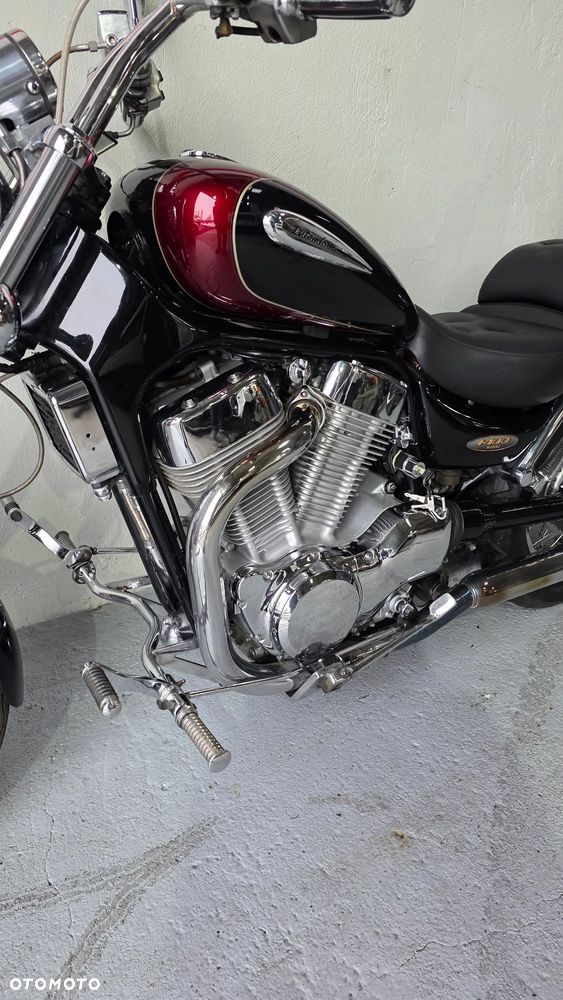 Suzuki Intruder - 25