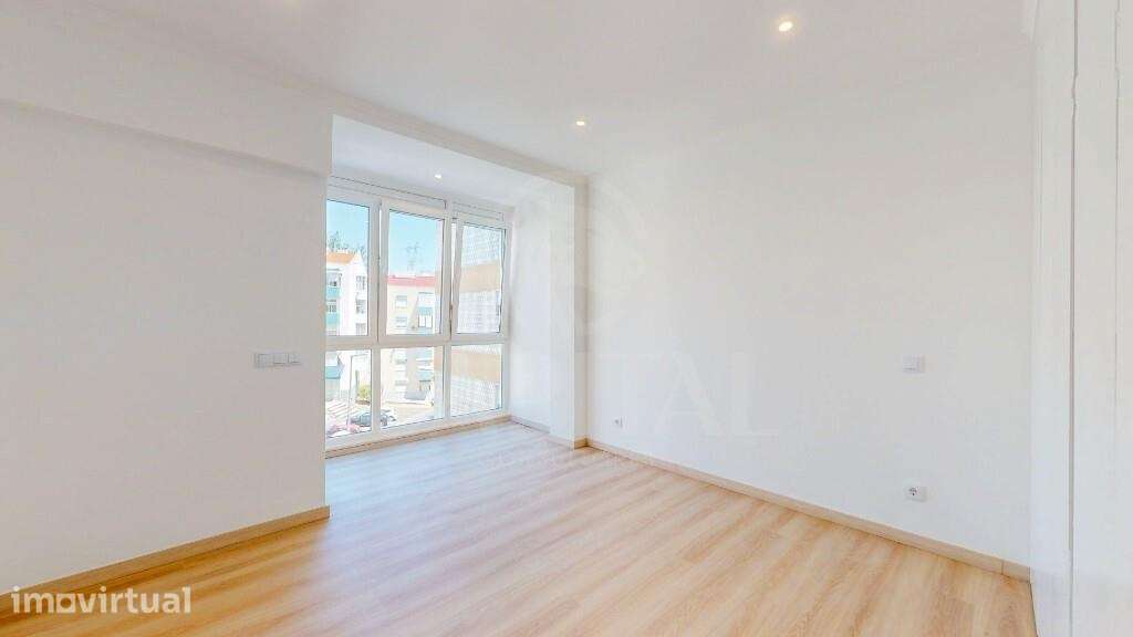 T3 totalmente renovado - Povoa St Adrião - Grande imagem: 3/29