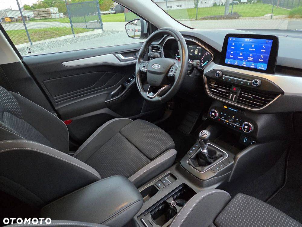 Ford Focus - 28