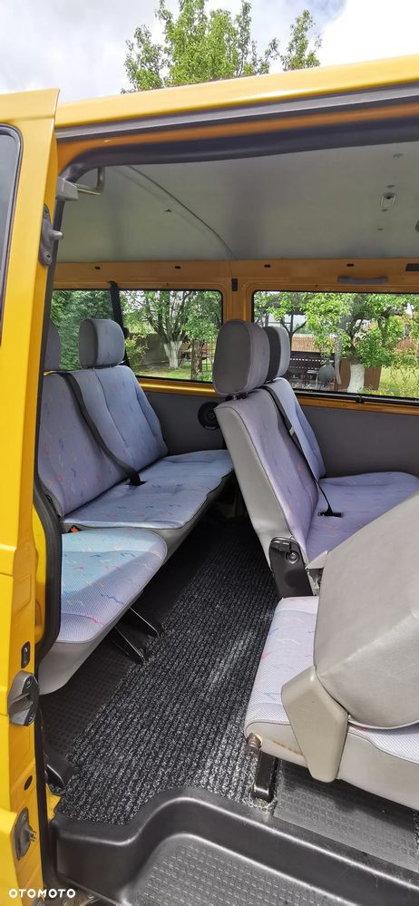 Volkswagen Transporter - 23