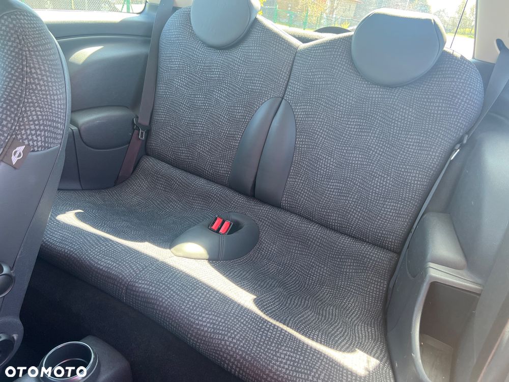 MINI Cooper Standard - 10