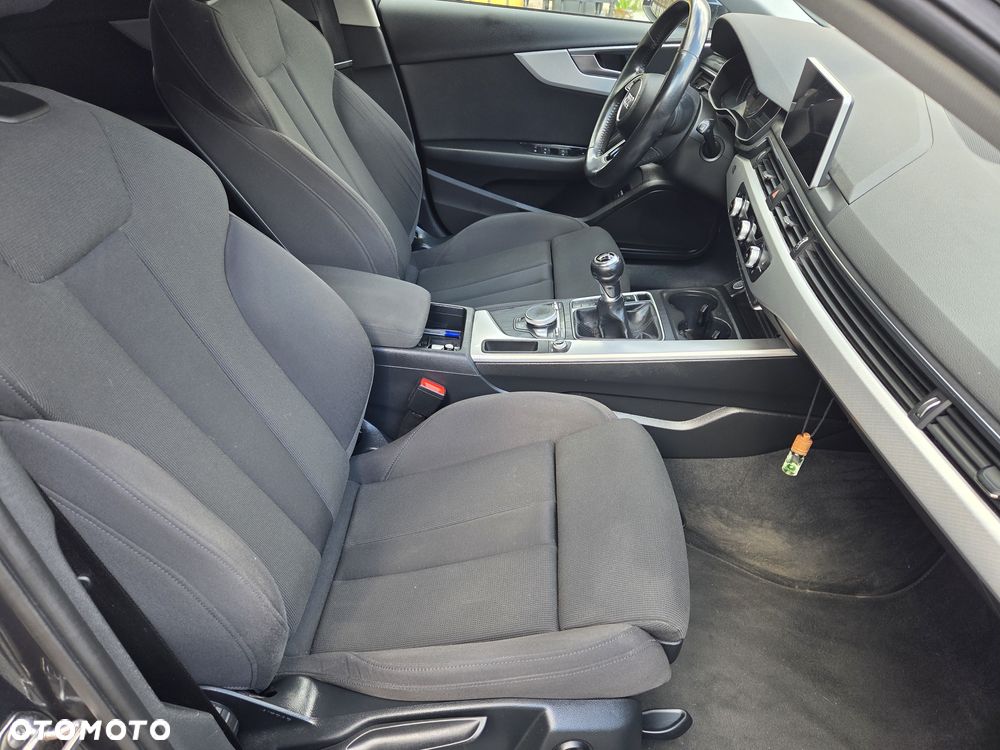 Audi A4 Avant 2.0 TDI DPF clean diesel Attraction - 26