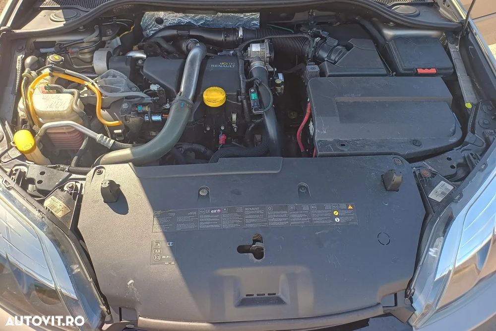 Renault Laguna dCi 110 FAP Bose Edition - 6