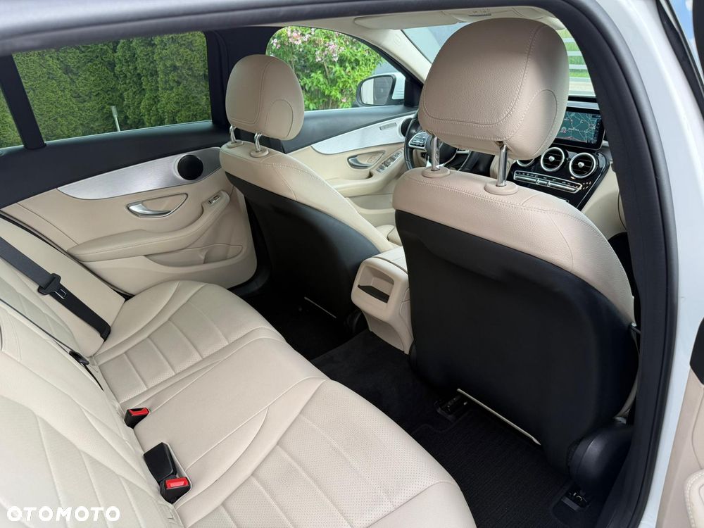 Mercedes-Benz Klasa C 180 d 9G-TRONIC Exclusive - 15