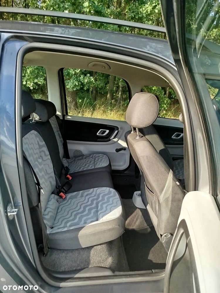 Skoda Roomster - 8