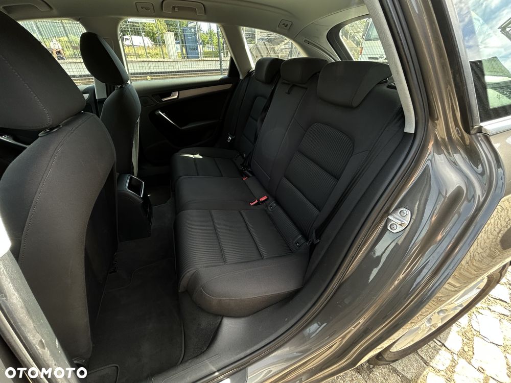 Audi A4 Avant 1.8 TFSI Attraction - 23