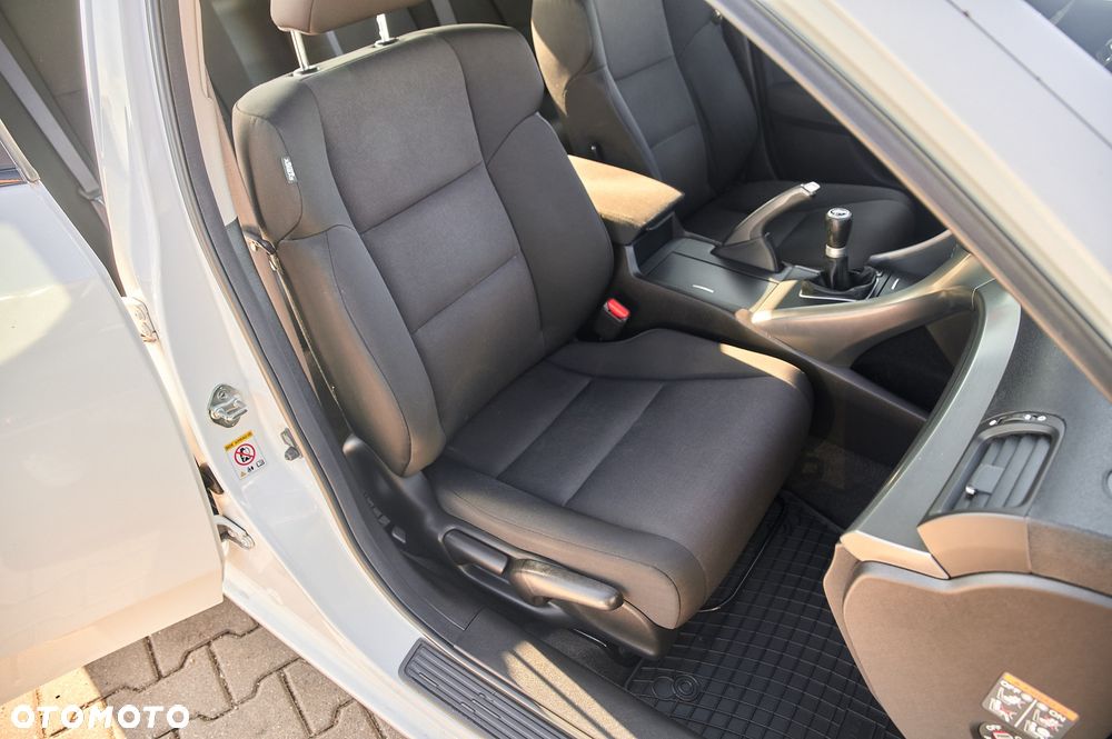 Honda Accord 2.0 Executive - 27