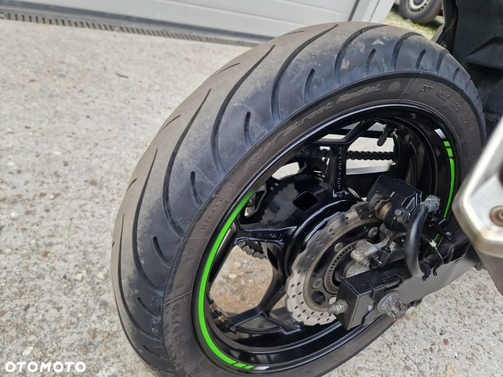 Kawasaki Ninja 300 ABS - 22