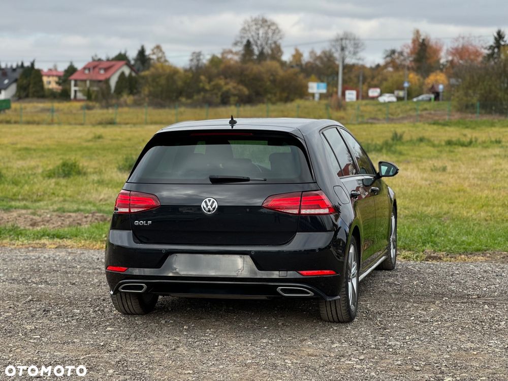 Volkswagen Golf 1.5 TSI OPF R-Line - 15
