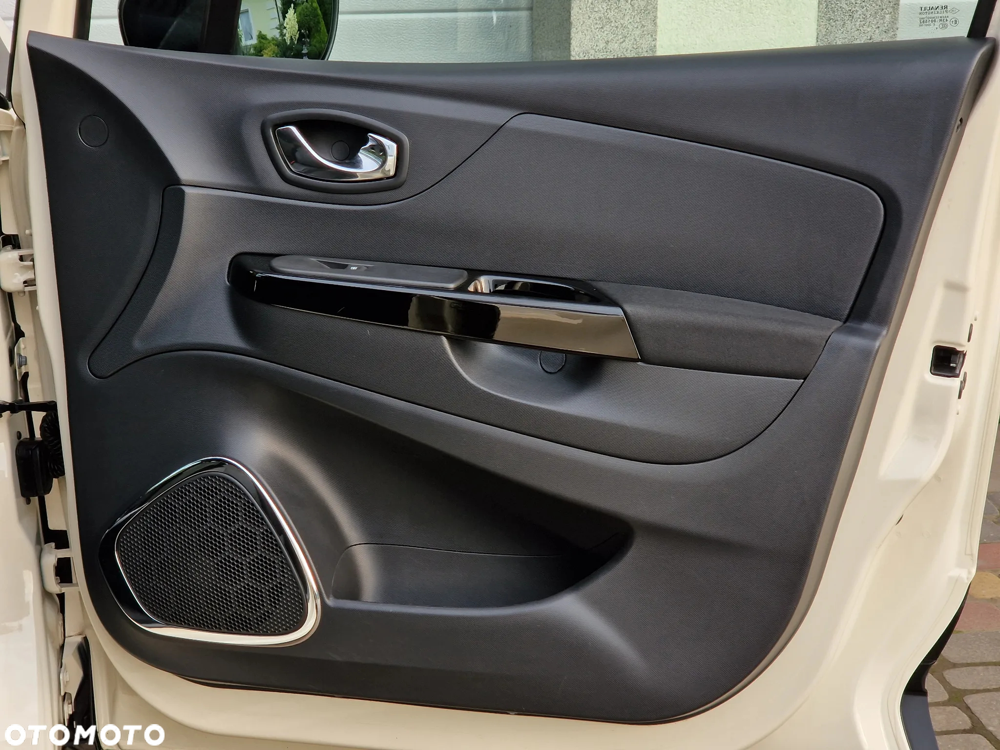 Renault Captur 1.2 TCe Intens EDC - 30