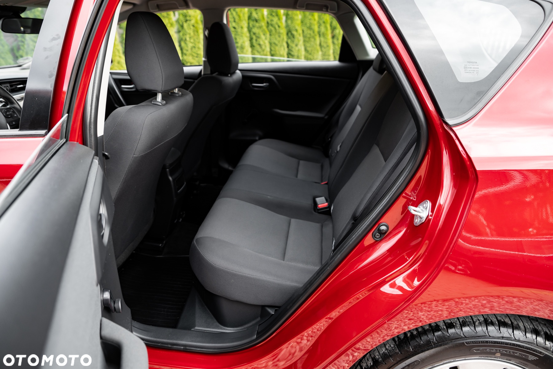 Toyota Auris 1.8 VVT-i Hybrid Automatik Comfort - 24