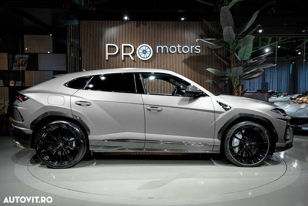 Lamborghini URUS - 10