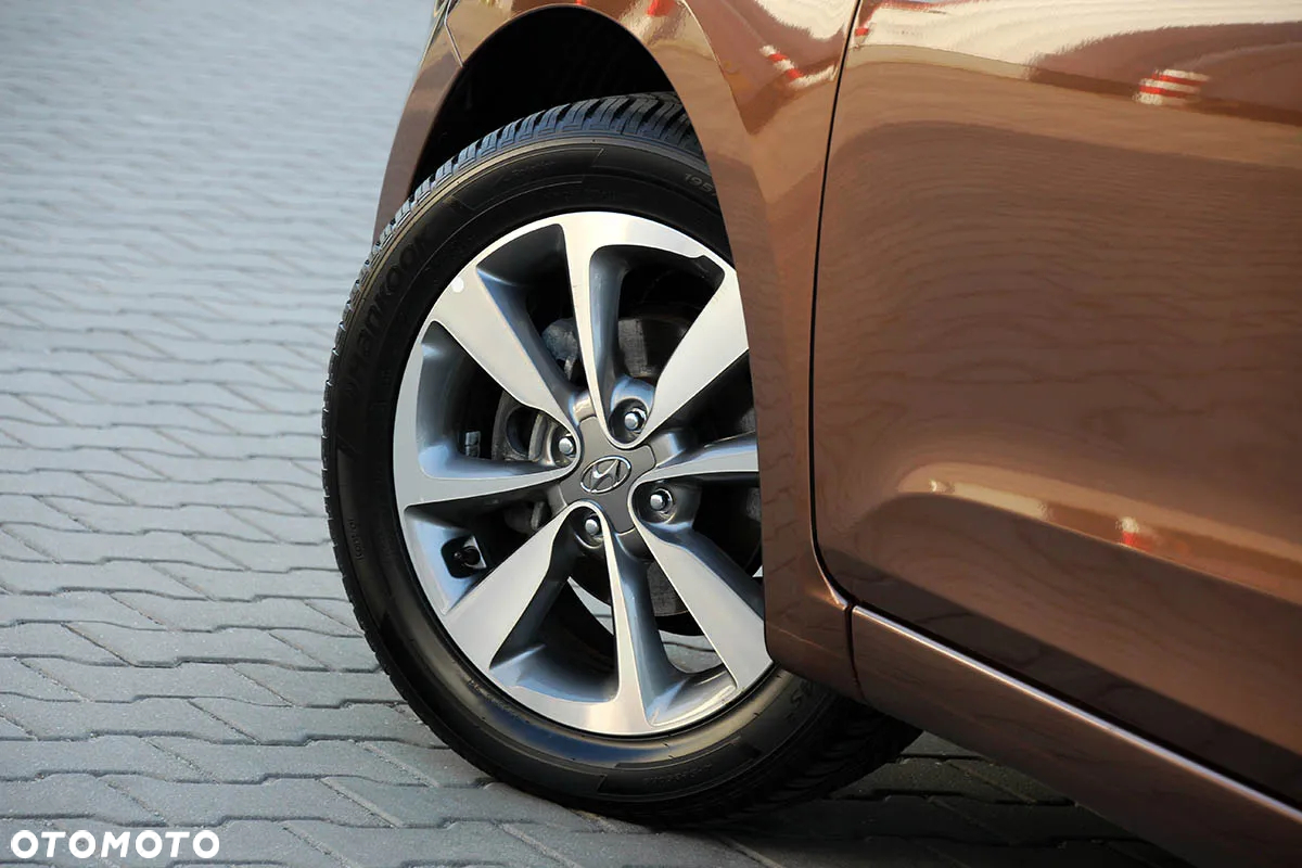 Hyundai i20 1.2 YES Gold - 36
