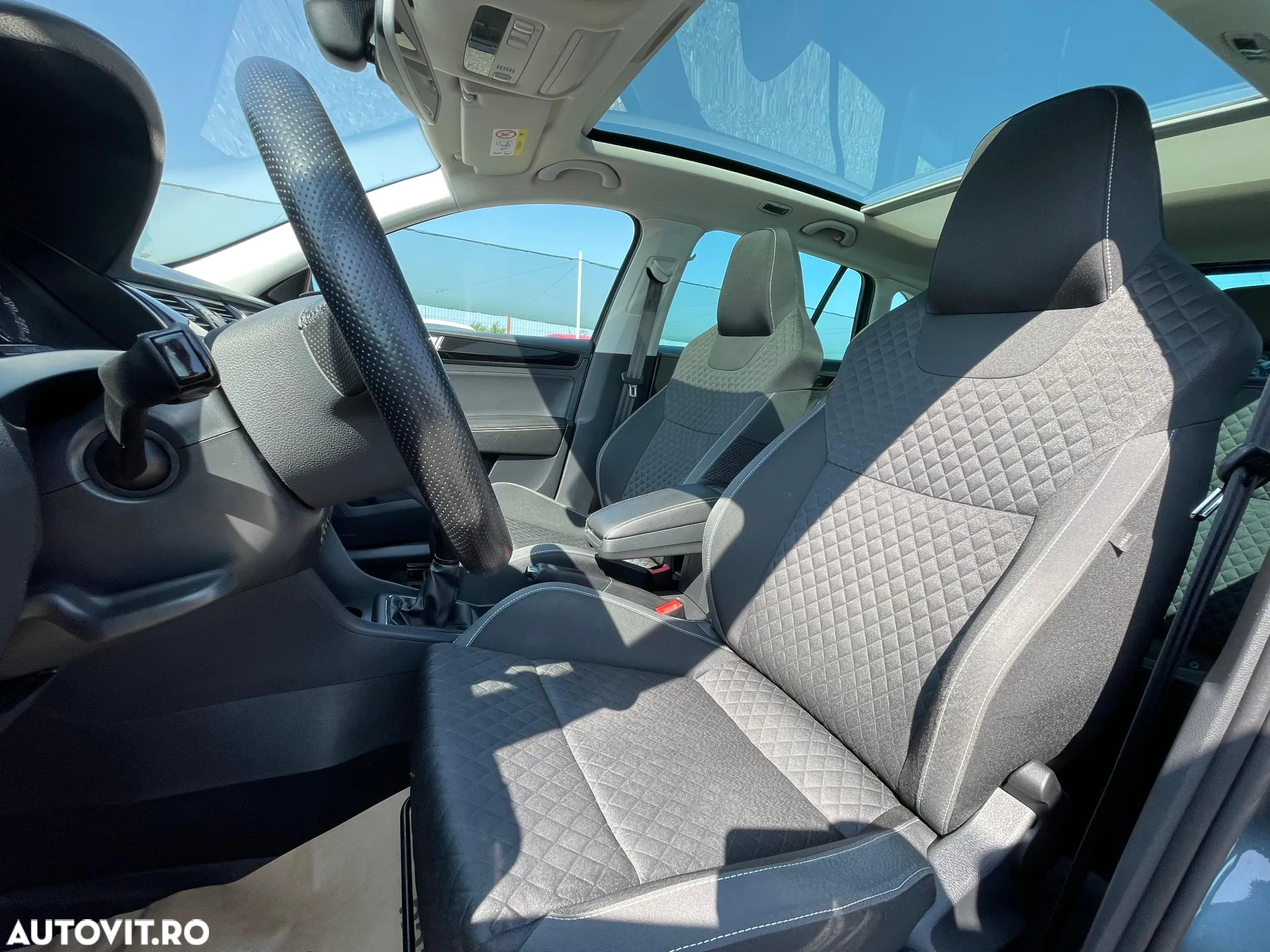 Skoda RAPID 1.0 TSI Style - 12
