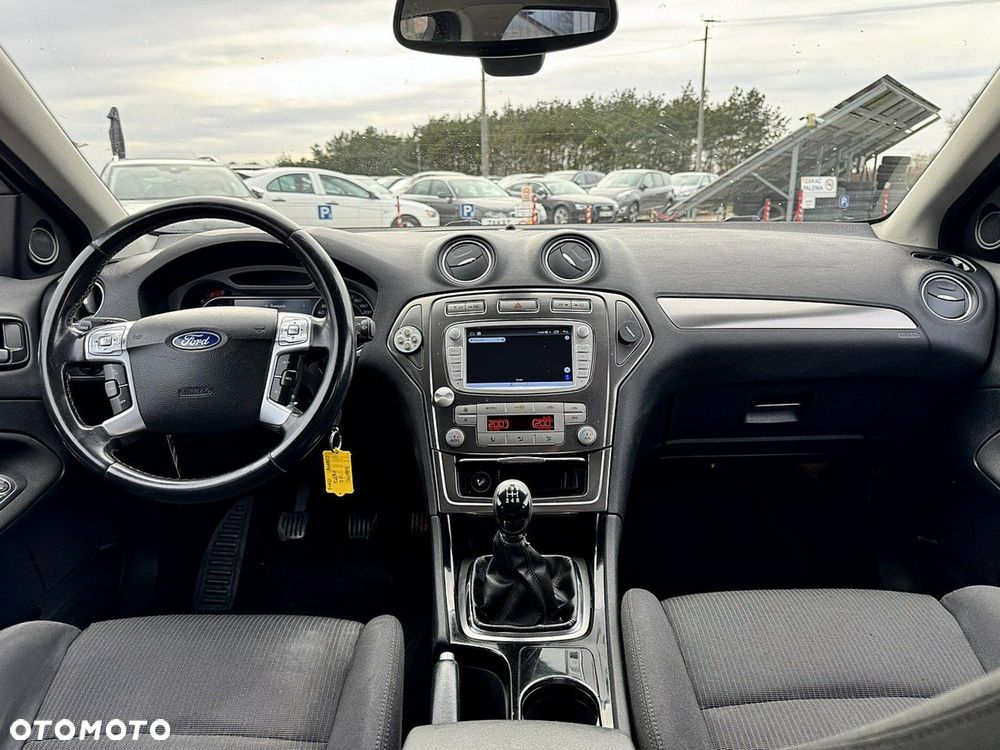 Ford Mondeo - 12