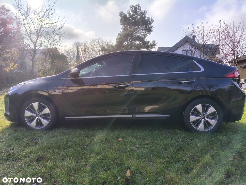 Toyota Prius - 8
