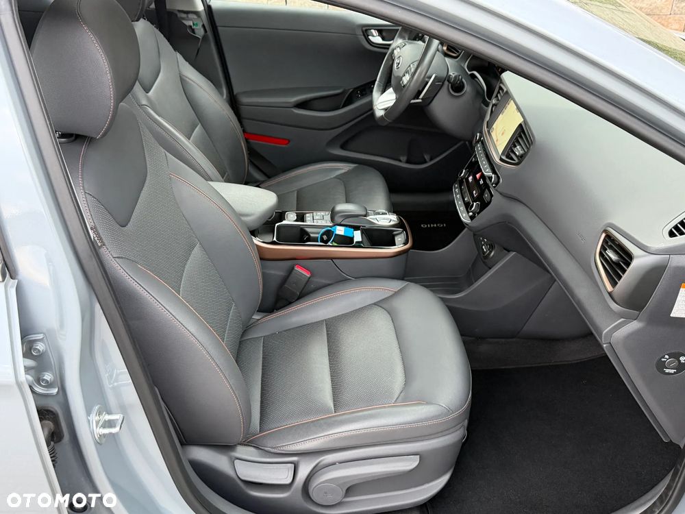 Hyundai IONIQ Premium - 11