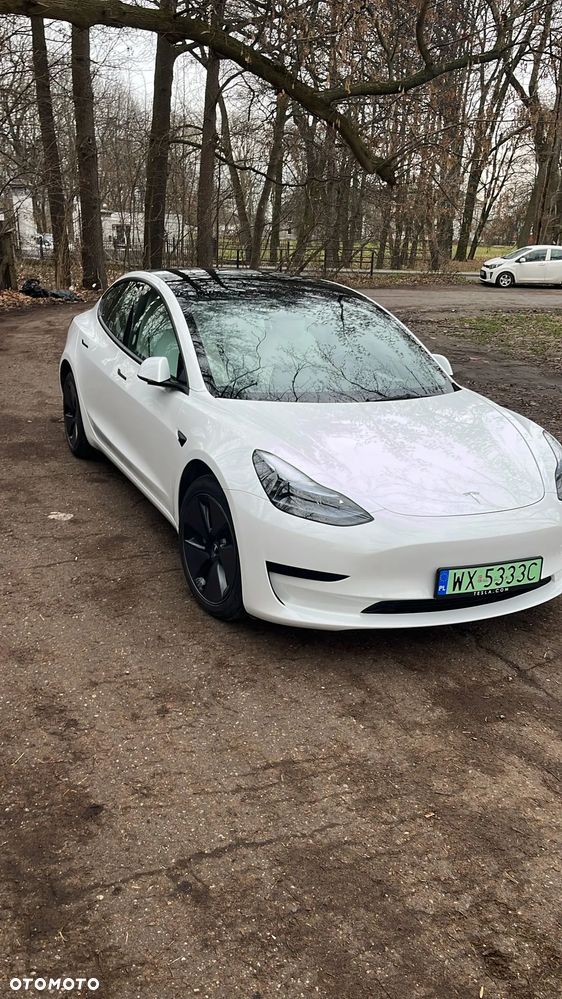 Tesla Model 3 - 1