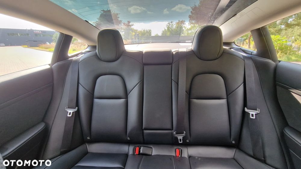 Tesla Model 3 Performance AWD - 19